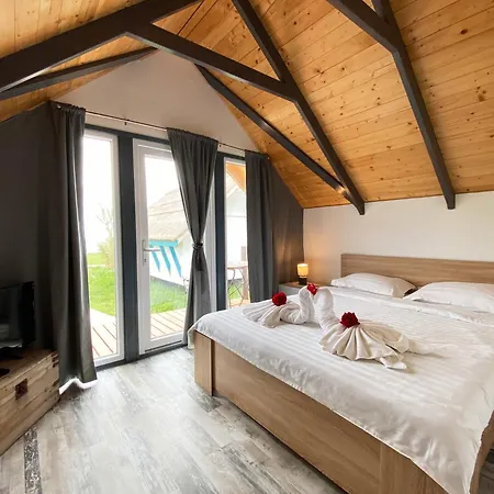 Bed and Breakfast Complex Turistic Rasarit 3*
