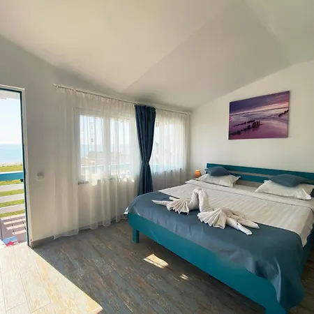 Complex Turistic Rasarit Bed and Breakfast