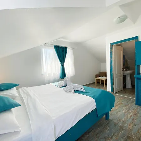 Complex Turistic Rasarit Bed and Breakfast