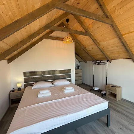 Complex Turistic Rasarit Bed and Breakfast